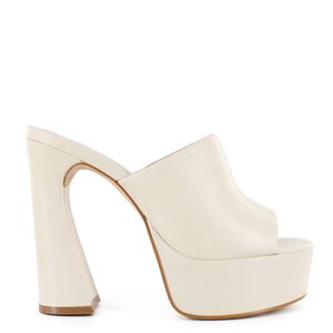 Sandalia de cuero para dama  CAR12404